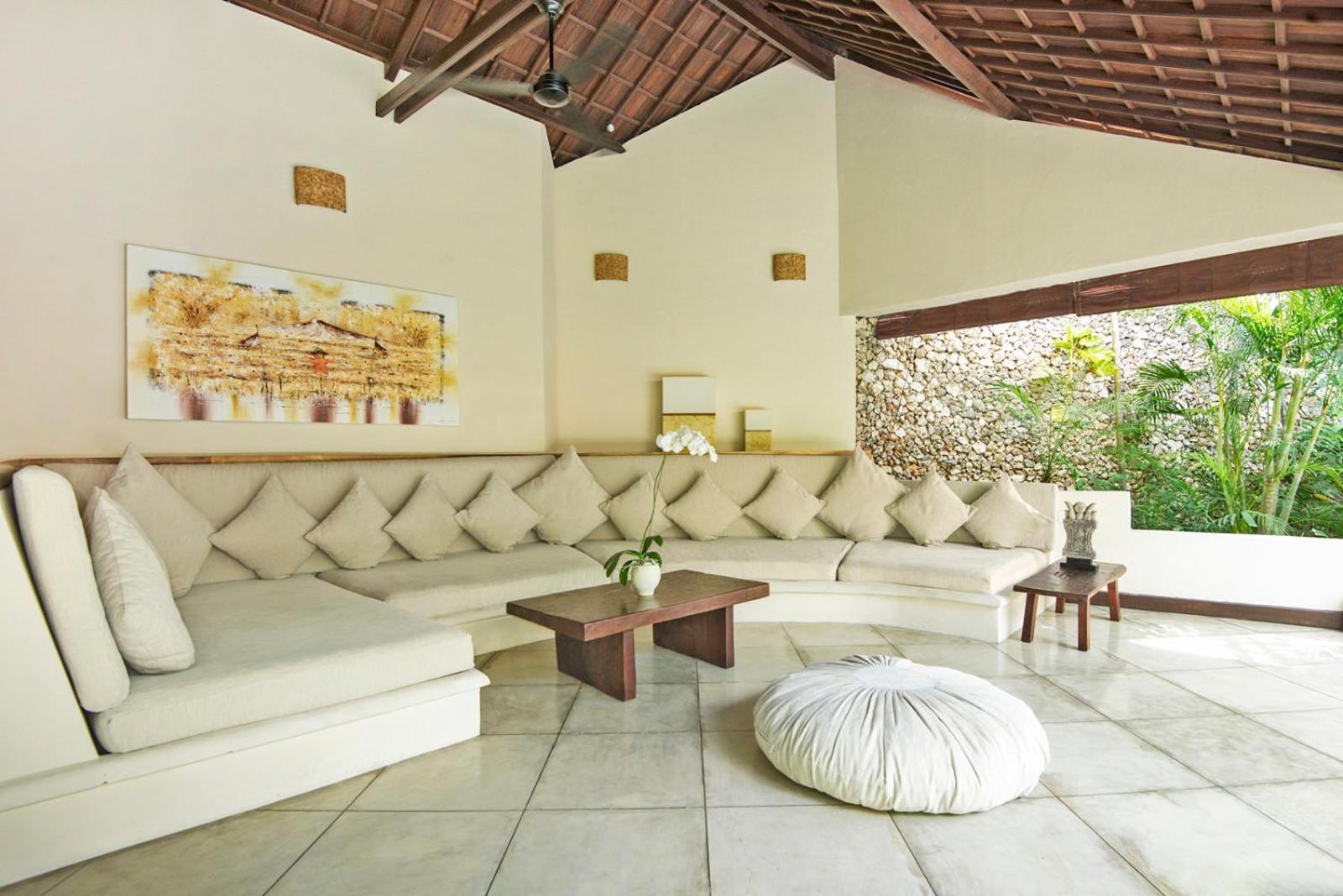 Villa Kubu Seminyak Екстериор снимка